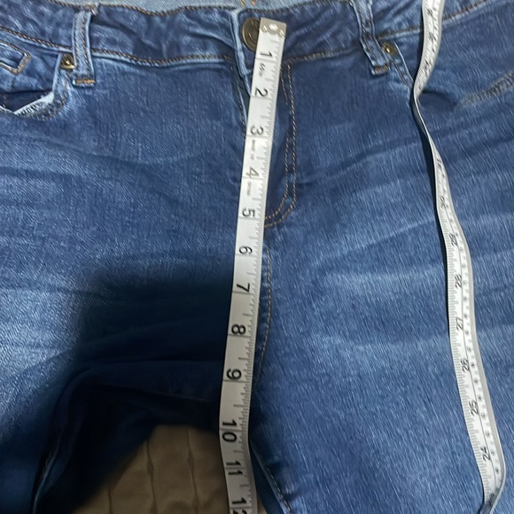 EUC Kut Jeans - Picture 4 of 6